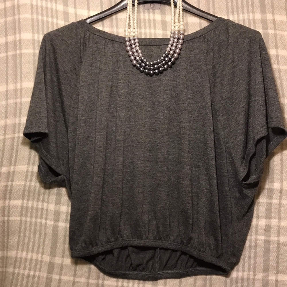 Grey top